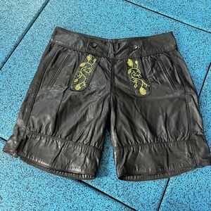 early 2000s vintage Embroidered leather shorts by Cynthia Rowley. Size 6